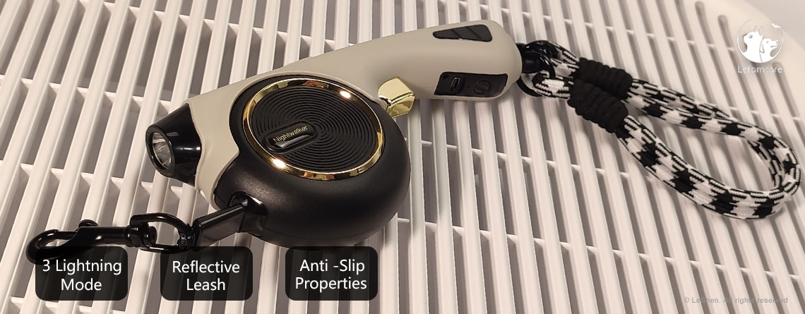 RETRACTABLE DOG LEASH